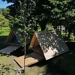 Kamp Na Otoku - Ob Savinji Parque de Campismo *