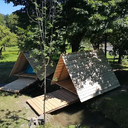Kamp Kamp Na Otoku - Ob Savinji *