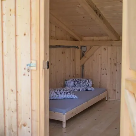 Kamp Na Otoku - Ob Savinji Kemp *