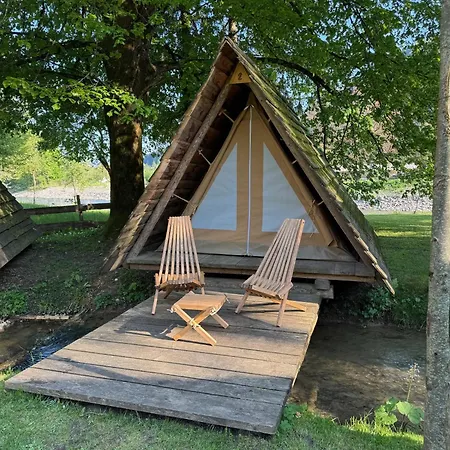 Kamp Na Otoku - Ob Savinji Parque de Campismo Ljubno