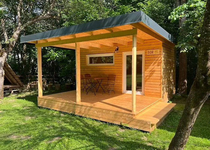 Kamp Na Otoku - Ob Savinji Campsite *